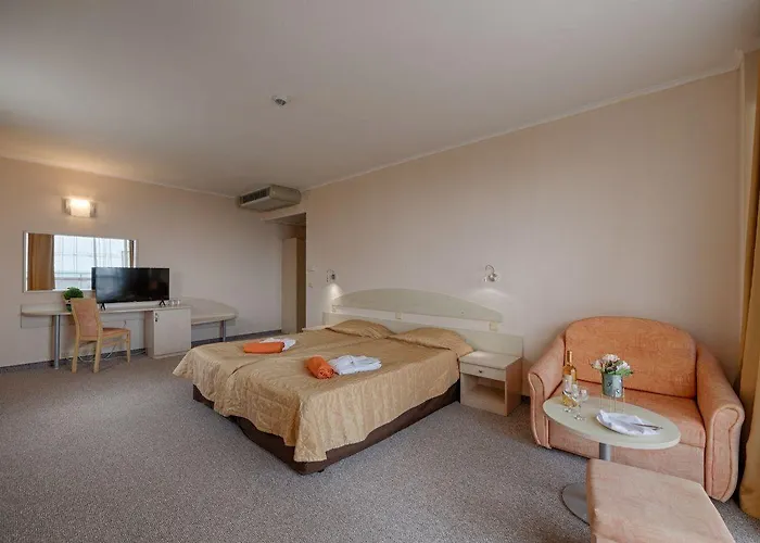 Berlin Golden فندق 4*