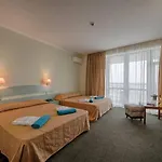 Berlin Golden & Златни пясъци