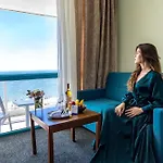 Berlin Golden & 4* Златни пясъци