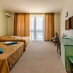 Berlin Golden & 4* Златни пясъци