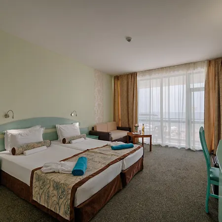 Berlin Golden Златни пясъци