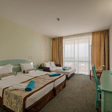 Berlin Golden Inclusive&beach 4*