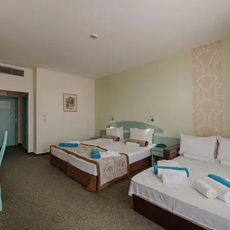 Berlin Golden Inclusive&beach 4*