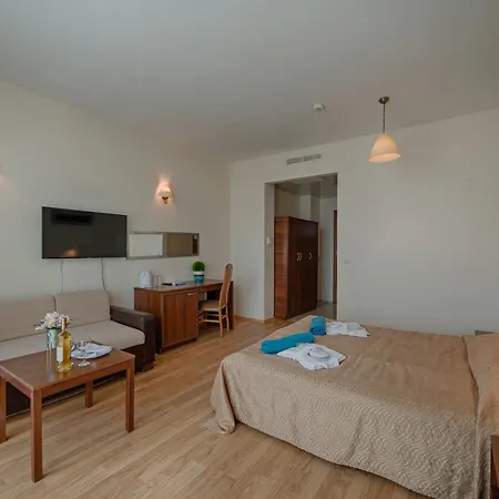 Berlin Golden Златни пясъци