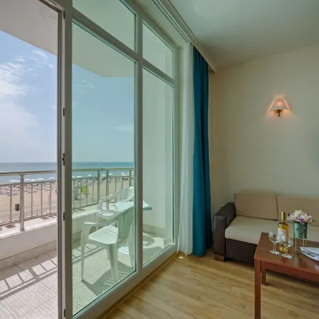 Hotel Berlin Golden & 4*