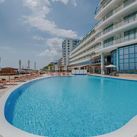 Berlin Golden Inclusive&beach 4*