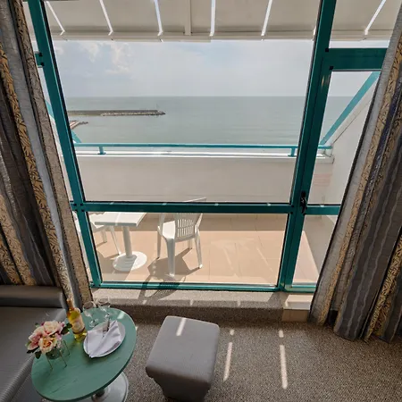 Berlin Golden 4* Златни пясъци