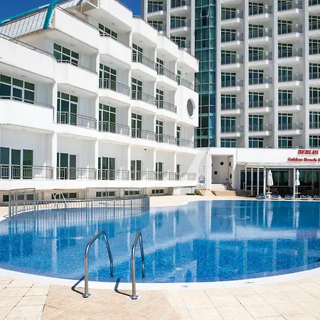 Berlin Golden & Szálloda 4*