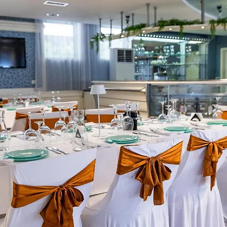 Berlin Golden & Отель 4*